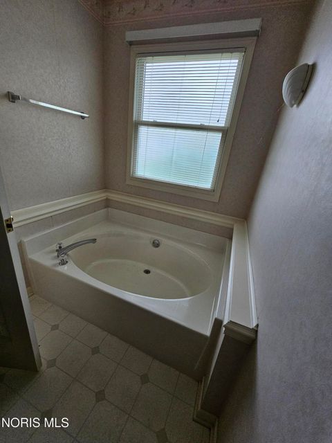 Tiny photo for 8342 Country Brook Drive, Holland, OH 43528 (MLS # 10007626)