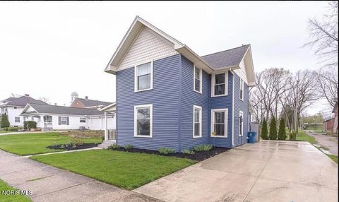Tiny photo for 24269 W Second St, Grand Rapids, OH 43522 (MLS # 10004978)