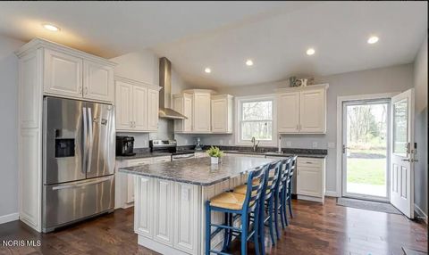 Tiny photo for 24269 W Second St, Grand Rapids, OH 43522 (MLS # 10004978)