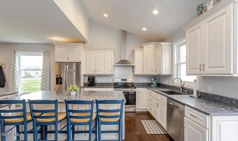 Tiny photo for 24269 W Second St, Grand Rapids, OH 43522 (MLS # 10004978)