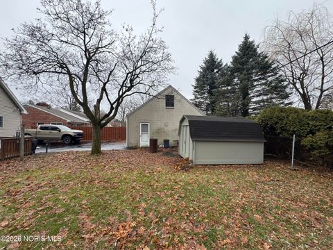 Tiny photo for 711 Sawyer Road, Toledo, OH 43615 (MLS # 10002783)