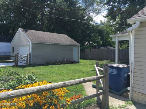 Tiny photo for 5001 Golden Road, Toledo, OH 43615 (MLS # 10004942)