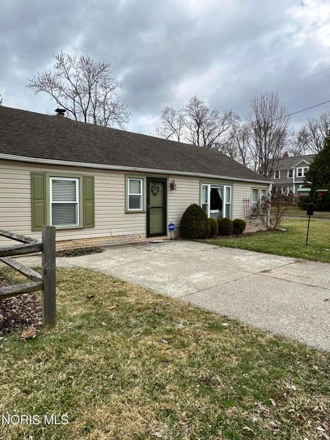 Tiny photo for 5001 Golden Road, Toledo, OH 43615 (MLS # 10004942)
