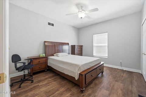 Tiny photo for 4973 Lake Breeze Lane, Maumee, OH 43537 (MLS # 10008492)
