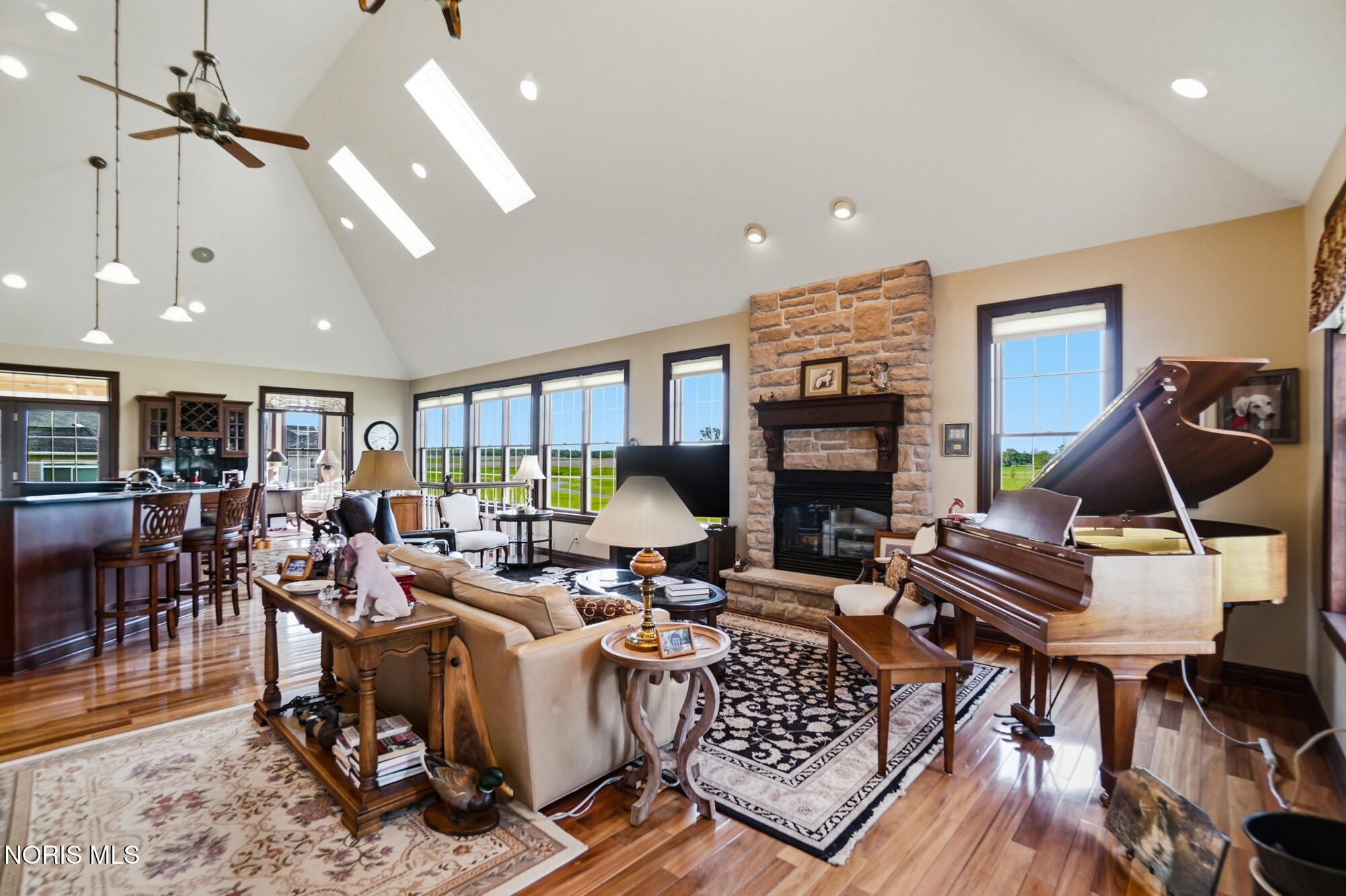 7207 Ashbury Lane