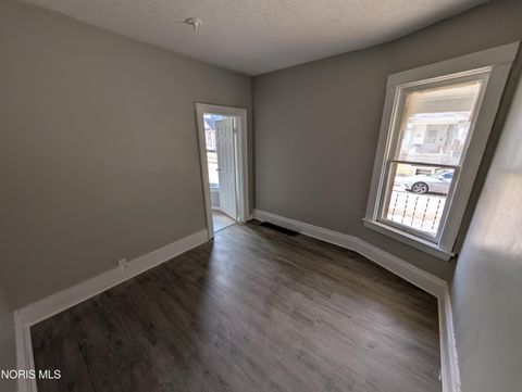 Tiny photo for 29 Garfield Place, Toledo, OH 43605 (MLS # 10004469)