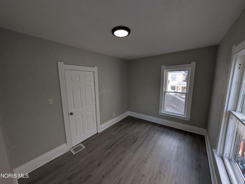 Tiny photo for 29 Garfield Place, Toledo, OH 43605 (MLS # 10004469)