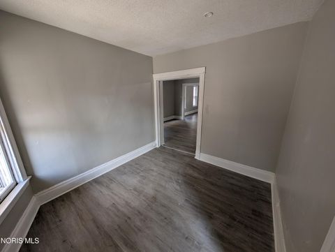 Tiny photo for 29 Garfield Place, Toledo, OH 43605 (MLS # 10004469)