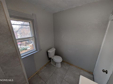 Tiny photo for 29 Garfield Place, Toledo, OH 43605 (MLS # 10004469)