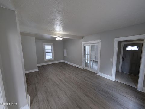 Tiny photo for 29 Garfield Place, Toledo, OH 43605 (MLS # 10004469)