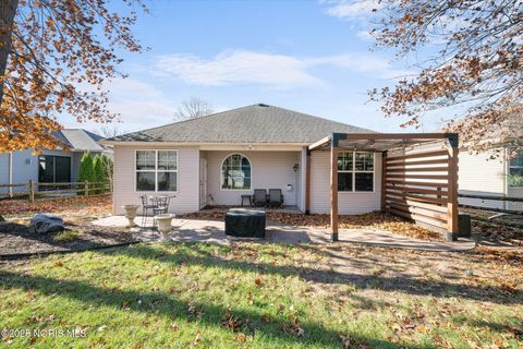 Tiny photo for 1714 Deer Trail Drive, Toledo, OH 43615 (MLS # 10001954)