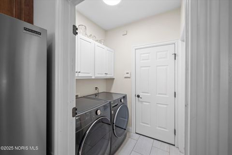 Tiny photo for 1714 Deer Trail Drive, Toledo, OH 43615 (MLS # 10001954)