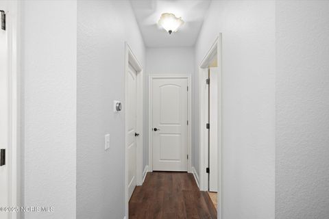 Tiny photo for 1714 Deer Trail Drive, Toledo, OH 43615 (MLS # 10001954)