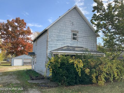 Photo of 207 S Findlay Pike, Portage, OH 43451 (MLS # 10001287)