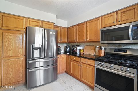 Tiny photo for 1077 Springcrest Drive, Waterville, OH 43566 (MLS # 10007601)