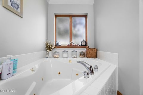 Tiny photo for 1077 Springcrest Drive, Waterville, OH 43566 (MLS # 10007601)