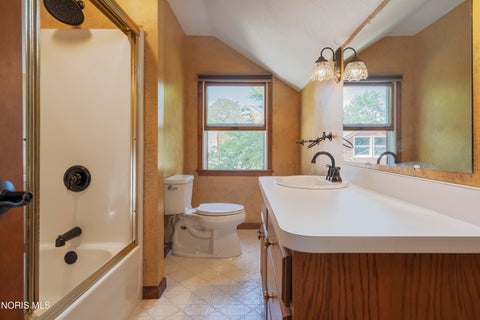 Tiny photo for 718 Johnson Street, Maumee, OH 43537 (MLS # 10014075)