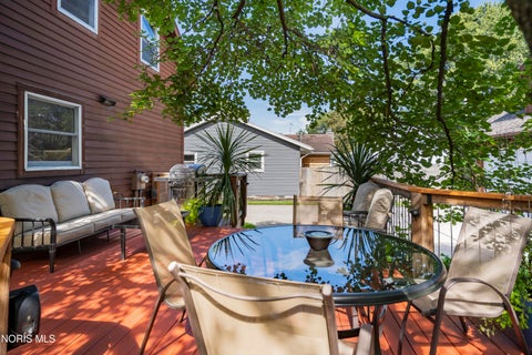 Tiny photo for 718 Johnson Street, Maumee, OH 43537 (MLS # 10014075)