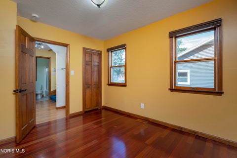 Tiny photo for 718 Johnson Street, Maumee, OH 43537 (MLS # 10014075)