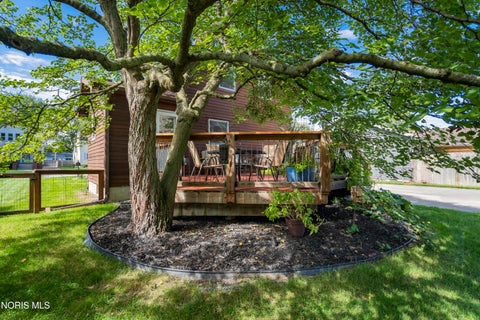 Tiny photo for 718 Johnson Street, Maumee, OH 43537 (MLS # 10014075)