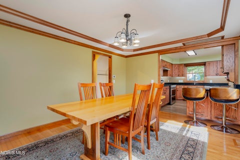Tiny photo for 718 Johnson Street, Maumee, OH 43537 (MLS # 10014075)