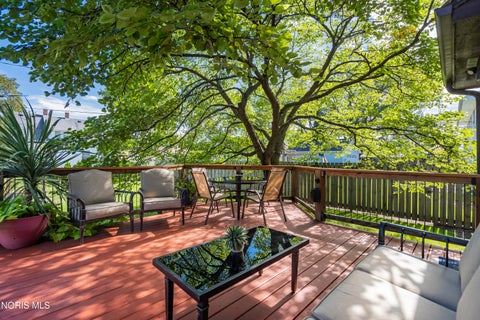 Tiny photo for 718 Johnson Street, Maumee, OH 43537 (MLS # 10014075)