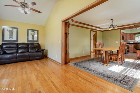Tiny photo for 718 Johnson Street, Maumee, OH 43537 (MLS # 10014075)