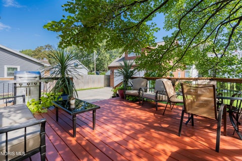 Tiny photo for 718 Johnson Street, Maumee, OH 43537 (MLS # 10014075)