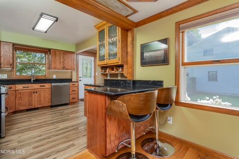 Tiny photo for 718 Johnson Street, Maumee, OH 43537 (MLS # 10014075)