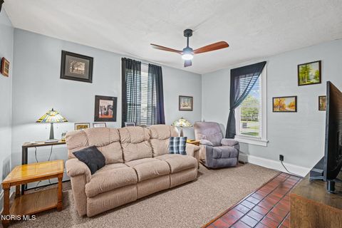 Tiny photo for 214 Walnut Street, Van Buren, OH 45889 (MLS # 10007367)