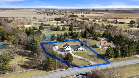 Tiny photo for 24579 Thompson Road, Perrysburg, OH 43551 (MLS # 10004562)