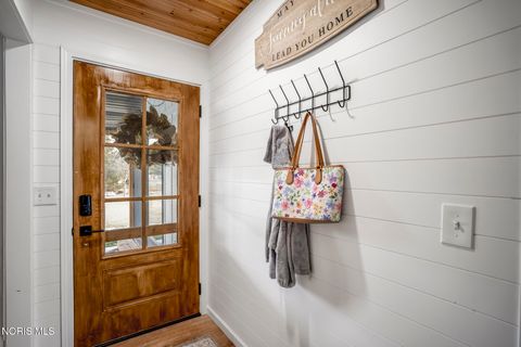 Tiny photo for 24579 Thompson Road, Perrysburg, OH 43551 (MLS # 10004562)