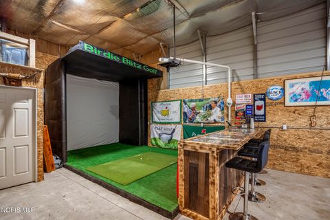 Tiny photo for 24579 Thompson Road, Perrysburg, OH 43551 (MLS # 10004562)