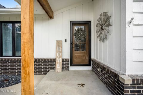 Tiny photo for 24579 Thompson Road, Perrysburg, OH 43551 (MLS # 10004562)