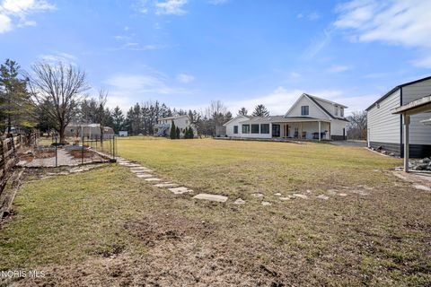 Tiny photo for 24579 Thompson Road, Perrysburg, OH 43551 (MLS # 10004562)