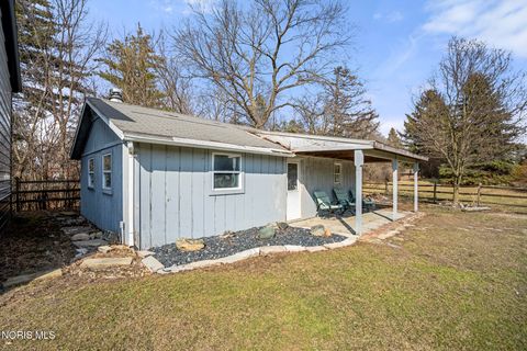 Tiny photo for 24579 Thompson Road, Perrysburg, OH 43551 (MLS # 10004562)
