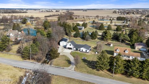 Tiny photo for 24579 Thompson Road, Perrysburg, OH 43551 (MLS # 10004562)