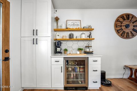 Tiny photo for 24579 Thompson Road, Perrysburg, OH 43551 (MLS # 10004562)