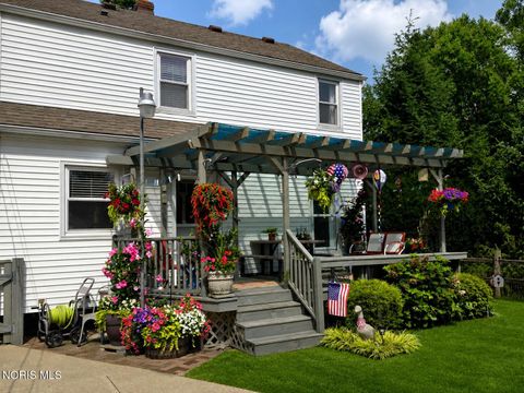 Tiny photo for 4458 Garrison Road, Toledo, OH 43613 (MLS # 10010820)
