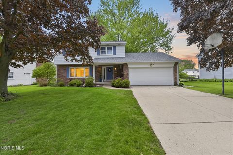 Photo of 6107 Wakefield Drive, Sylvania, OH 43560 (MLS # 10007146)
