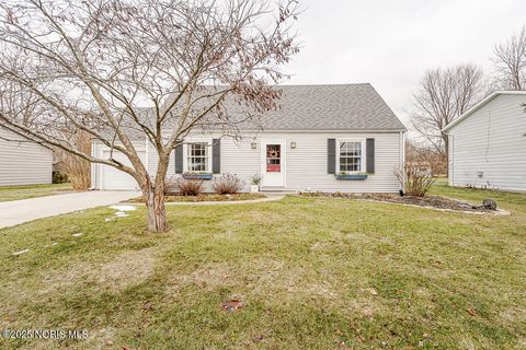 Photo of 151 Marshall Avenue, Pemberville, OH 43450 (MLS # 10001905)
