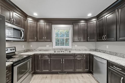 Tiny photo for 726 S Oak Street, Ottawa, OH 45875 (MLS # 10000111)