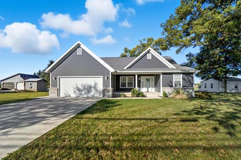 Photo of 726 S Oak Street, Ottawa, OH 45875 (MLS # 10000111)
