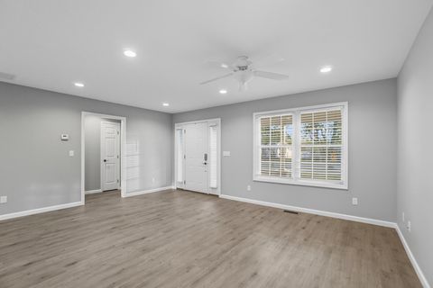 Tiny photo for 726 S Oak Street, Ottawa, OH 45875 (MLS # 10000111)