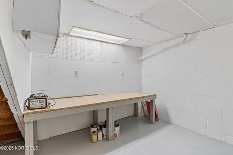 Tiny photo for 629 Pierce Street, Maumee, OH 43537 (MLS # 10002614)