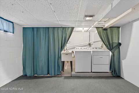 Tiny photo for 629 Pierce Street, Maumee, OH 43537 (MLS # 10002614)