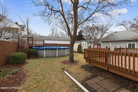 Tiny photo for 629 Pierce Street, Maumee, OH 43537 (MLS # 10002614)