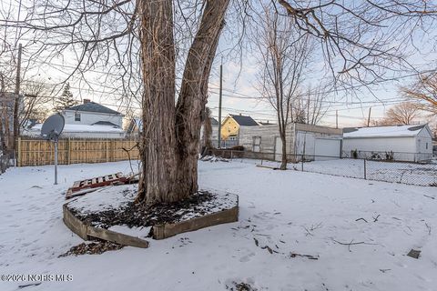 Tiny photo for 734 Brighton Avenue, Toledo, OH 43609 (MLS # 10003443)