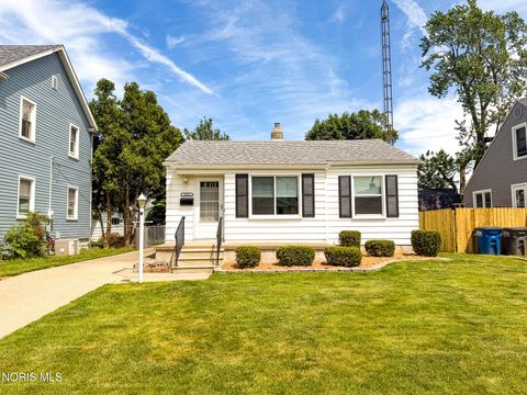 Tiny photo for 4810 295th Street, Toledo, OH 43611 (MLS # 10008545)