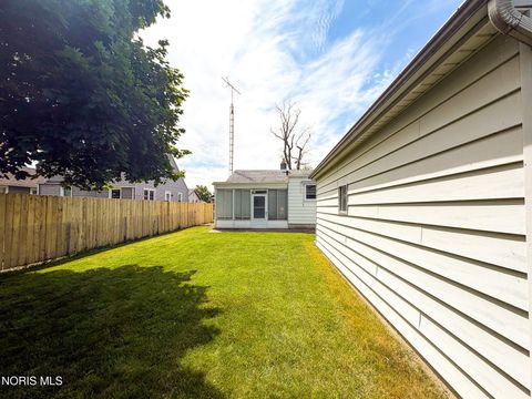 Tiny photo for 4810 295th Street, Toledo, OH 43611 (MLS # 10008545)